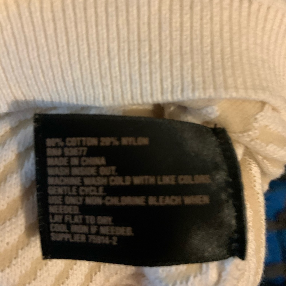 Ivory sweater - Picture 4 of 4